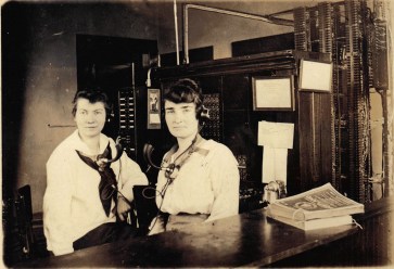 grandma_phoneoperator